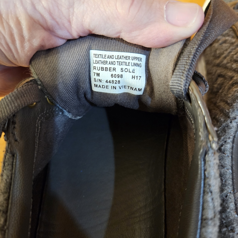 Size 7. Tory Burch Dovestone Gray Quilted Felted Women's Sneakers. Clean! Logo - Picture 9 of 11